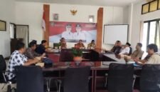 Disnaker Lumajang saat Rakor persiapan May Day di Poncosumo