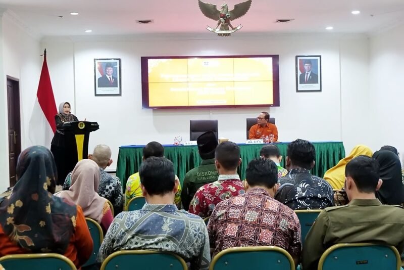 Bupati Lumajang saat memberikan sambutan diacara Pencanangan Desa Cantik dan Sosialisasi Sensus Ekonomi 2026