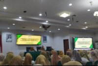 Sekda Drs. Agus Triyono, M.Si saat memberikan Pembinaan dan Penguatan Implementasi Kepala Sekolah Program Kerja Yayasan Dharma Wanita 